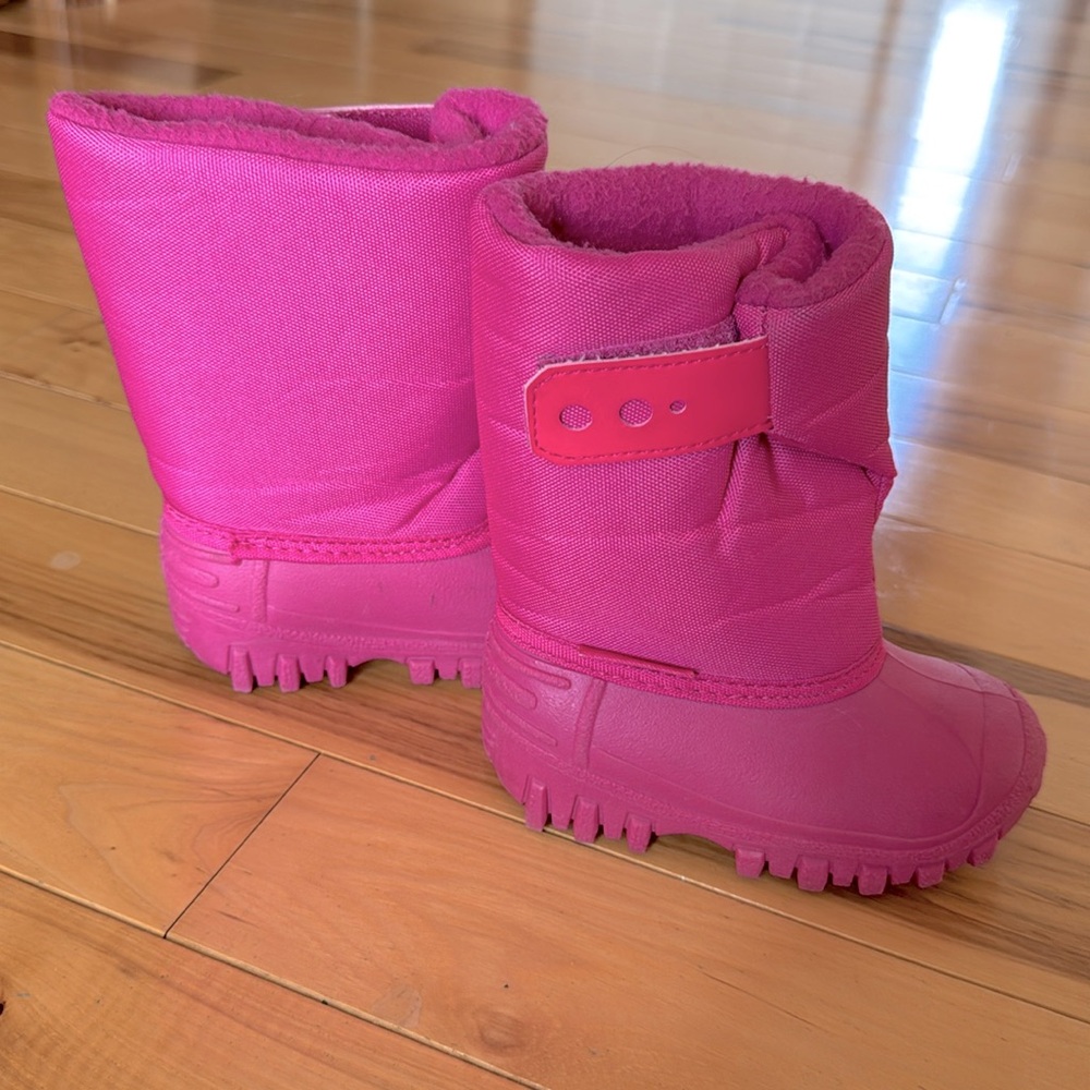 Tundra pink snow boots, Toddler sz 7